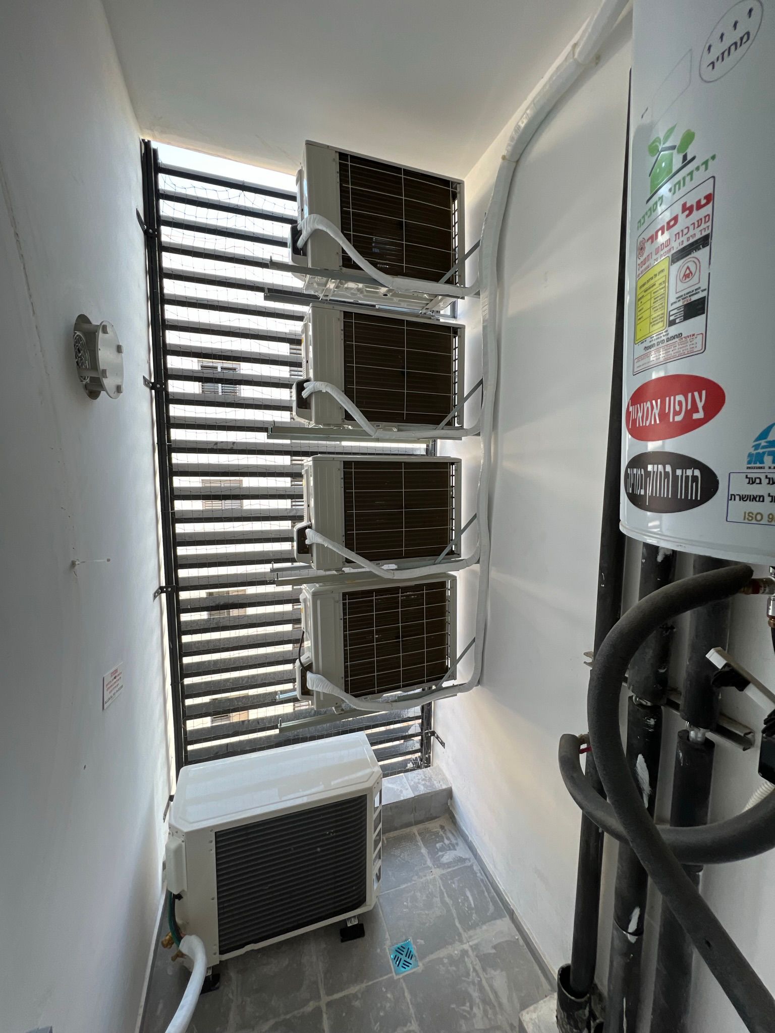 התקנת מעבים